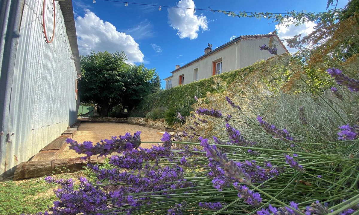 Allegre Les Fumades House | Detached village house 5 minutes from the spa