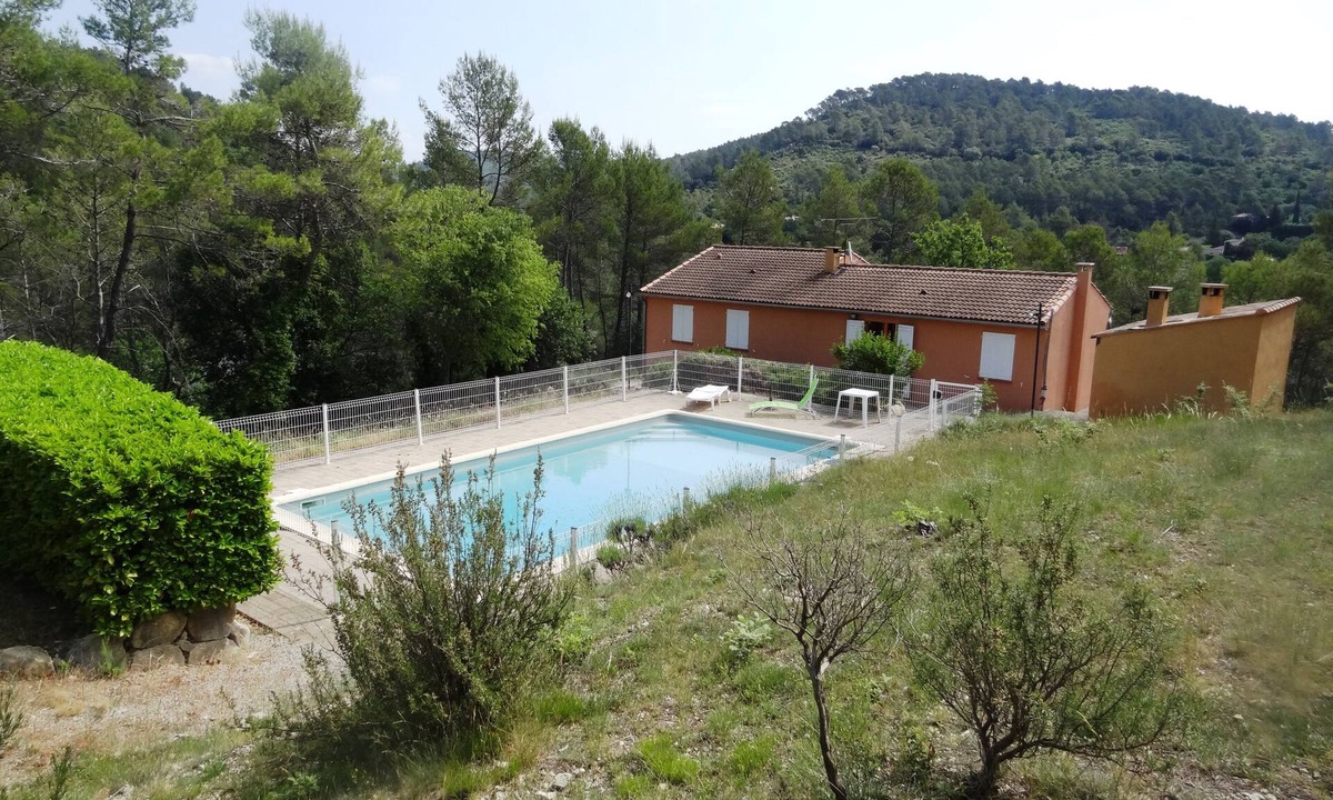 Entrecasteaux Villa | Detached villa with shared pool and summer kitchen.