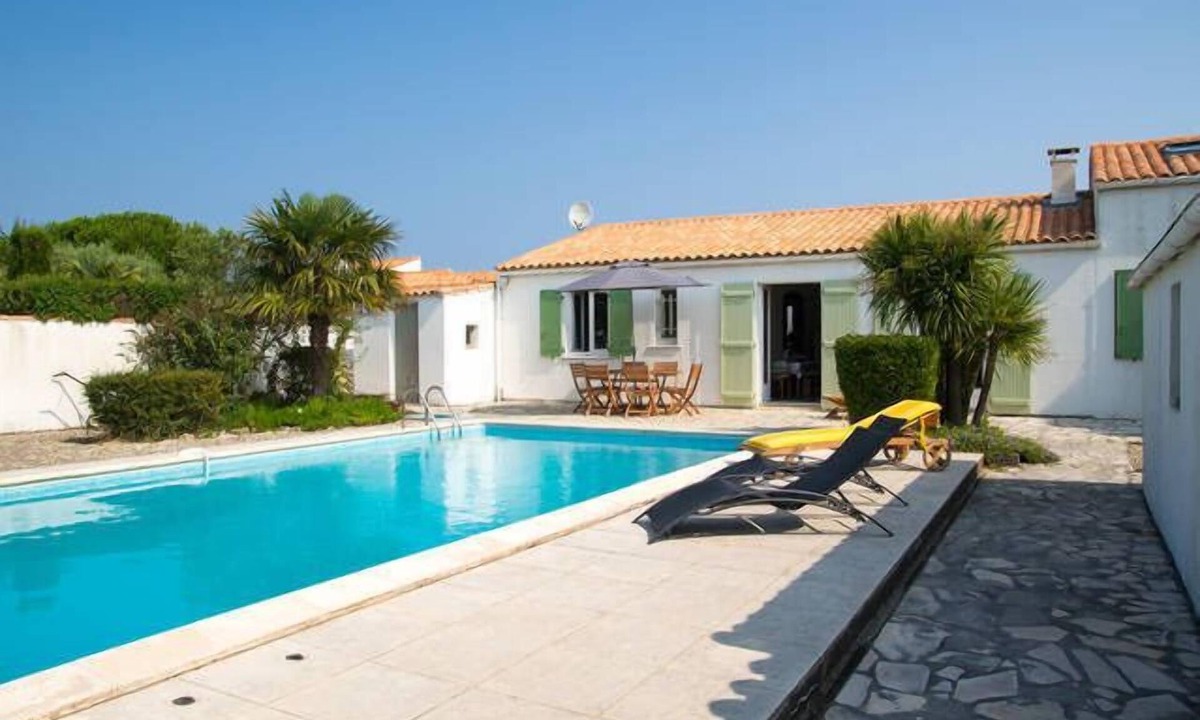 Loix Villa | Detached villa with pool in Loix