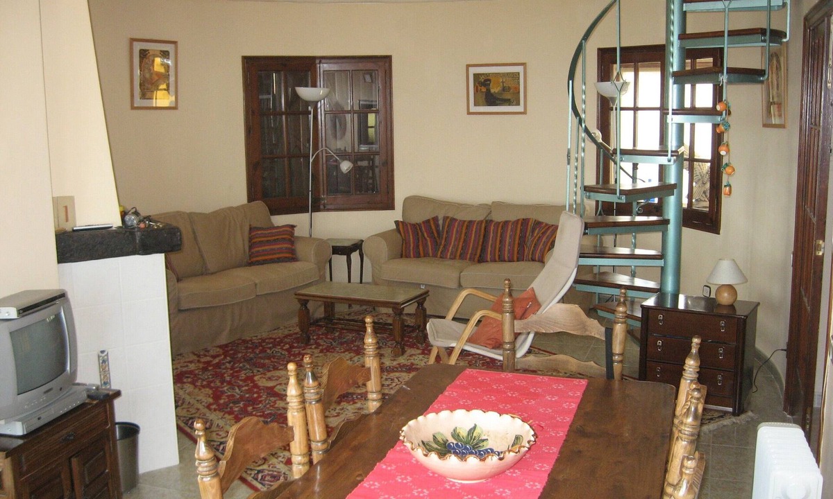 Calonge Villa | Detached villa with stunning views to the sea and hills - sleeps 6
