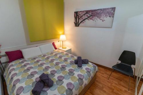 Deustuko San Pedro-Erribera Apartment | Deusto. Piso + wifi internet T. V. y garaje
