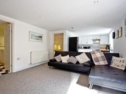 Torquay City Centre Apartment | Devon Villa Garden Apartment
