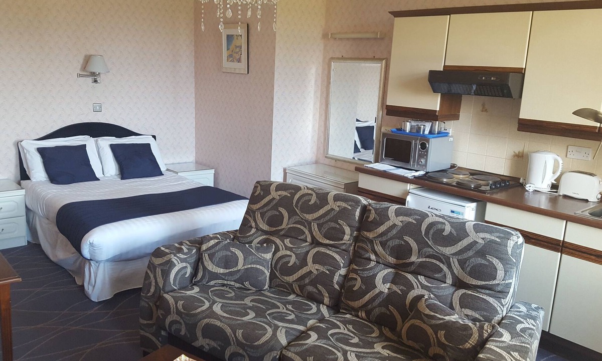 Exmouth Apartment | Devoncourt Studio