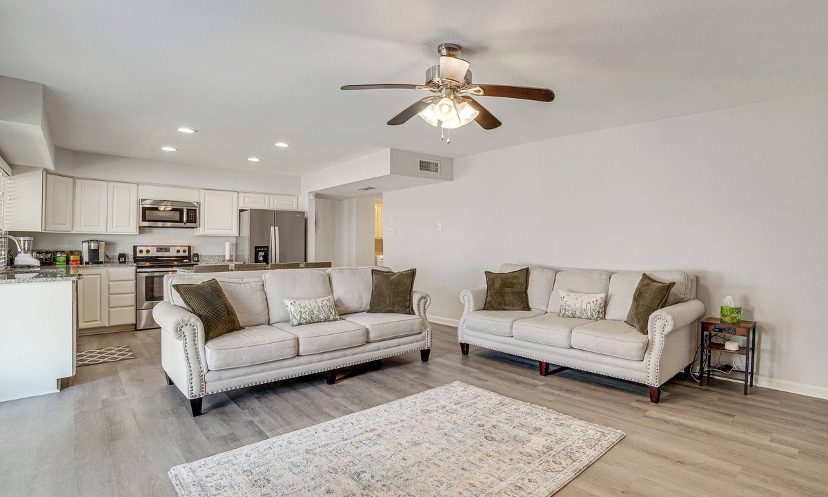 Northeast Carrollton House | DFW Home Base! Quiet Suburb Stay w/Yard