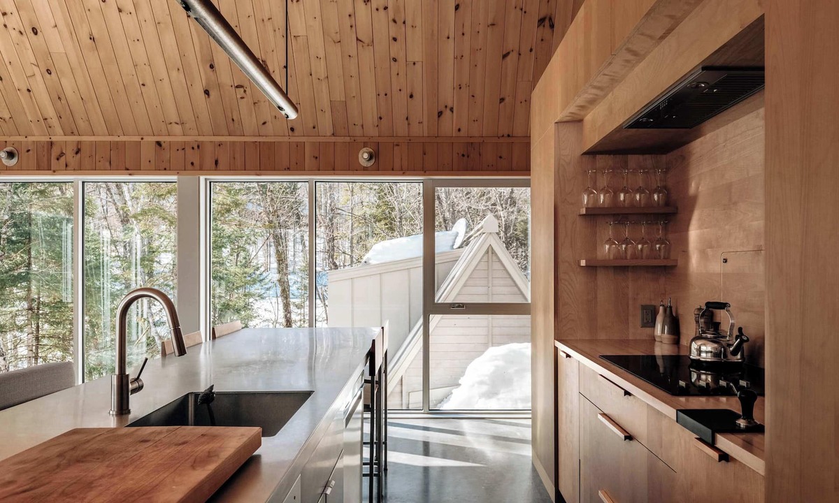Chertsey Ski Chalet | Diamant Cache - Private Sauna Forest Chalet Total Disconnect