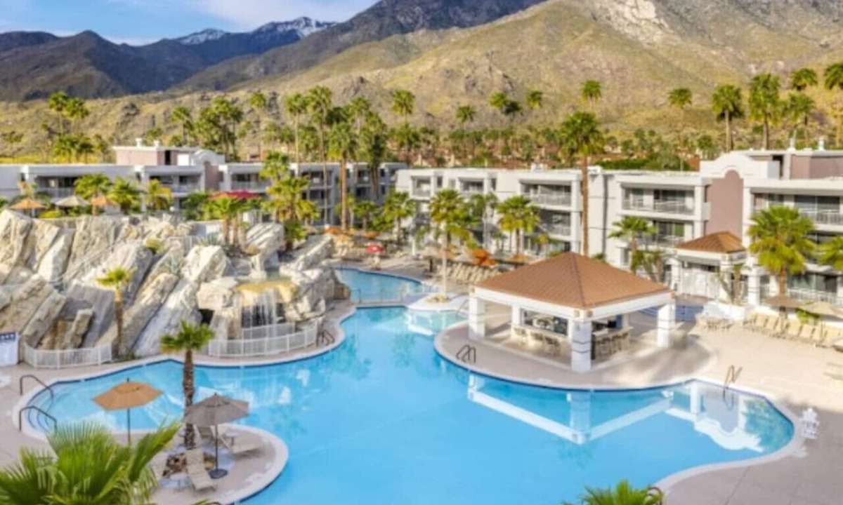 Canyon Corridor Apartment | Diamond - Palm Canyon Resort - 2BD