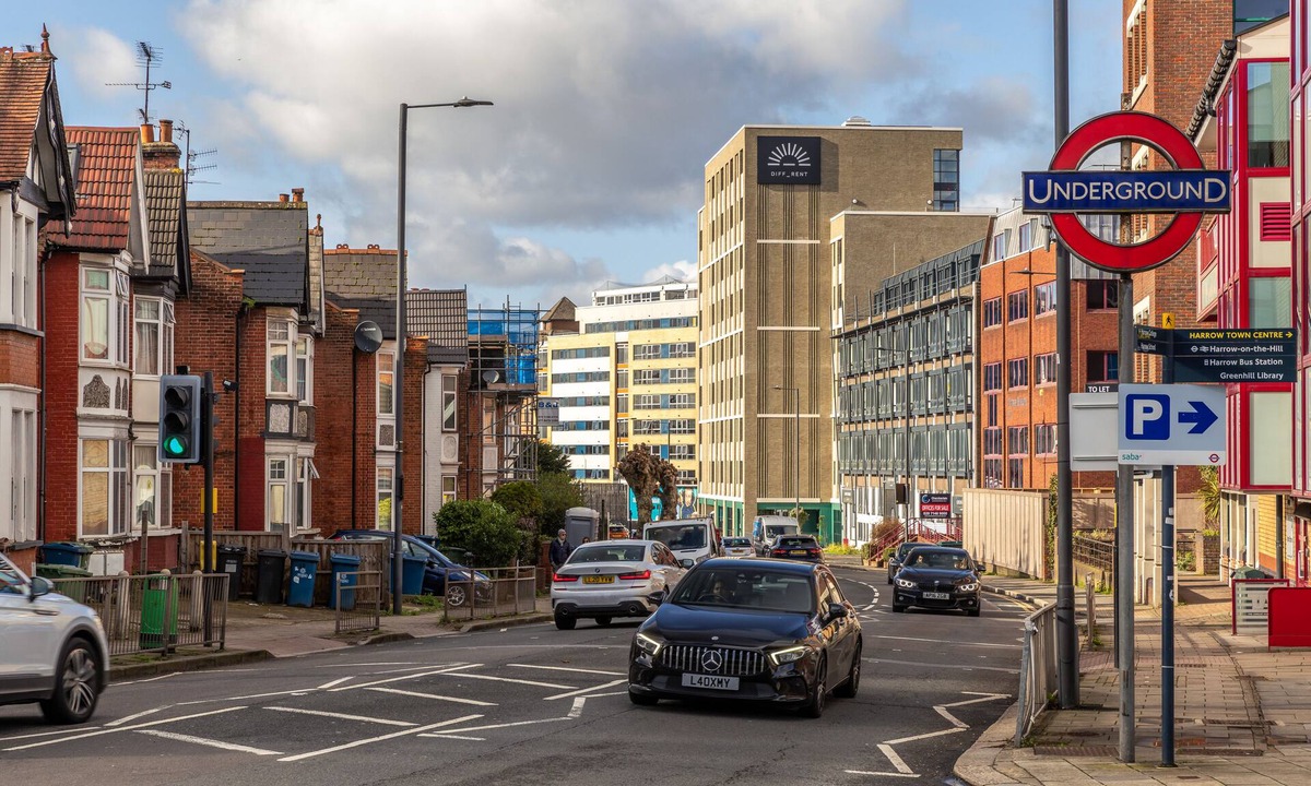 Harrow Apartment | Diff-Rent Living