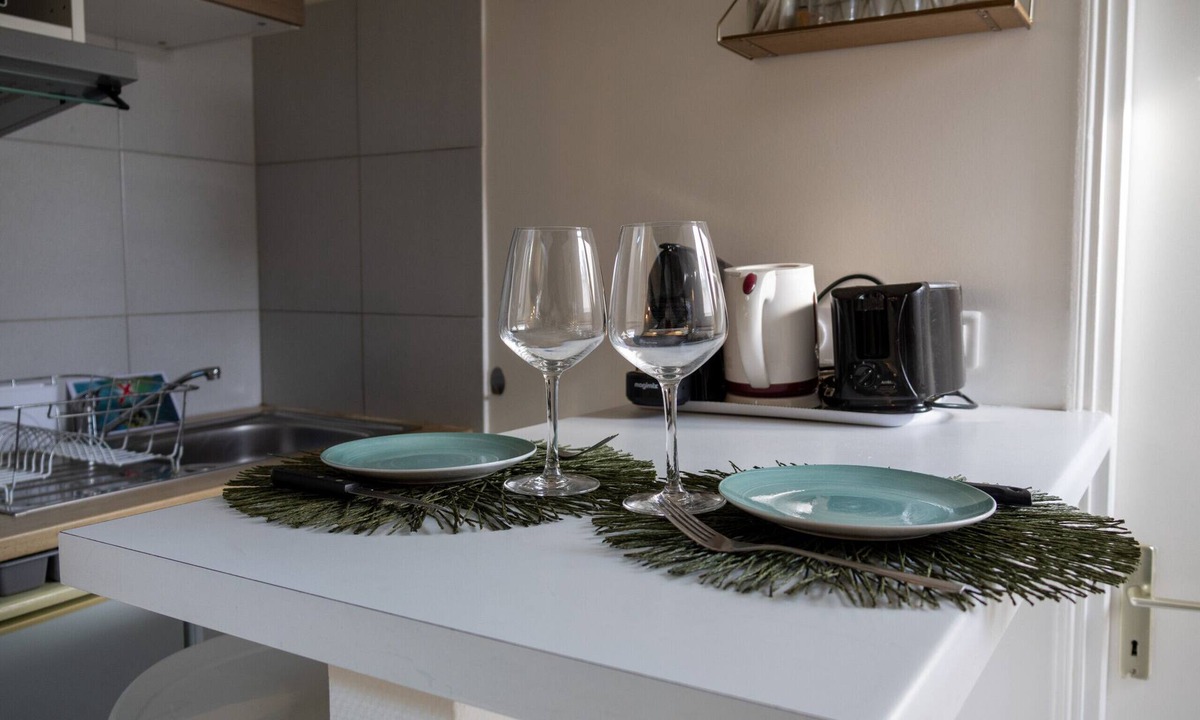 2nd Arrondissement Apartment | DIFY Dugas Montbel - Presqu'île