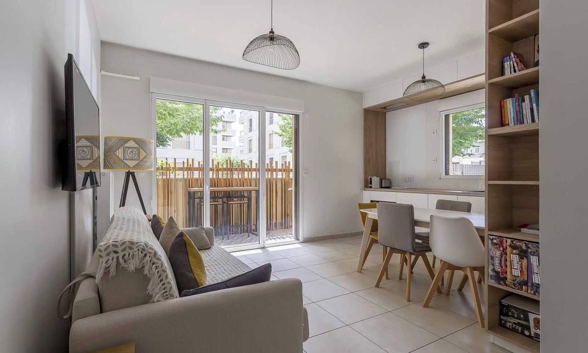 Le Bourg - Gare De Vaise Apartment | Dify Sedallian - Vaise