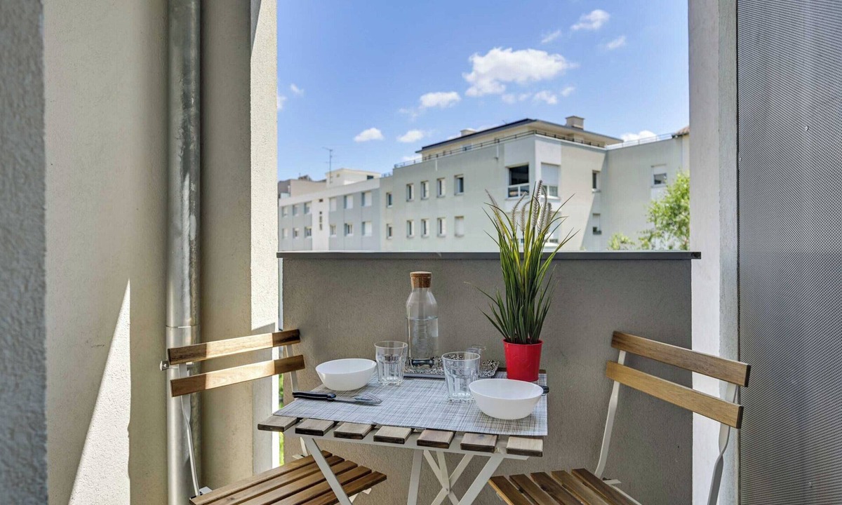 Gerland Apartment | Dify Splendide - Jean Mace