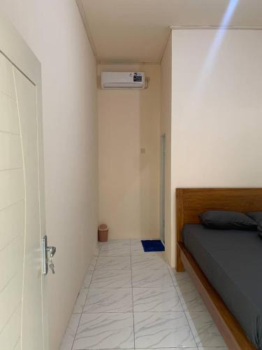 Sigar Penjalin House | Dikky Guest House near Bangsal and Sira