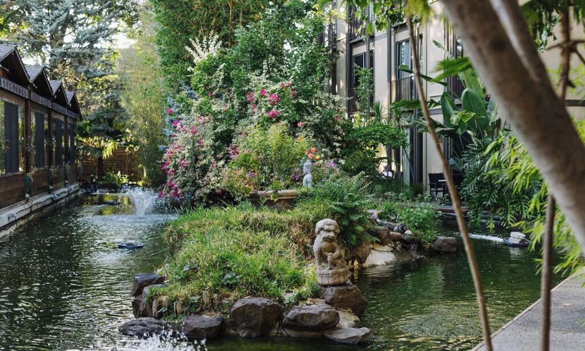 Palo Alto Hotel | Dinah's Garden Hotel