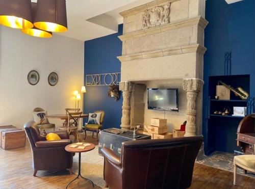 Taden Apartment | Dinan « La vie de château » manoir XIe parc étang
