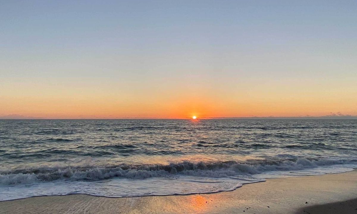 South Patrick Shores Condo | Direct Beach Access & View: Satellite Beach Condo!