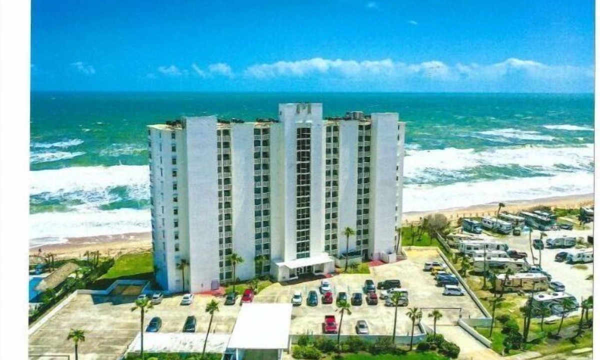 Ormond-by-the-Sea Condo | DIRECT BEACH FRONT CONDO! nPANORAMIC OCEAN VIEW! NO DRIVE BEACH!