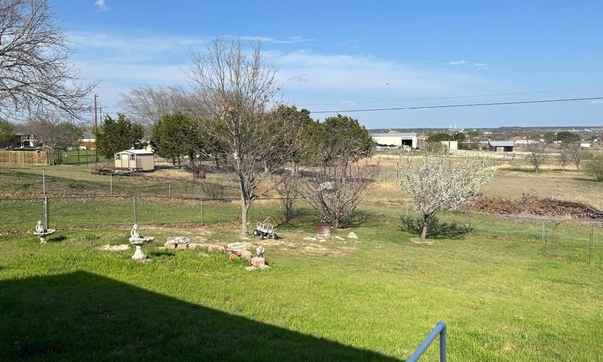 Copperas Cove RV Rental | Direct central TX of Solar Eclipse Campground