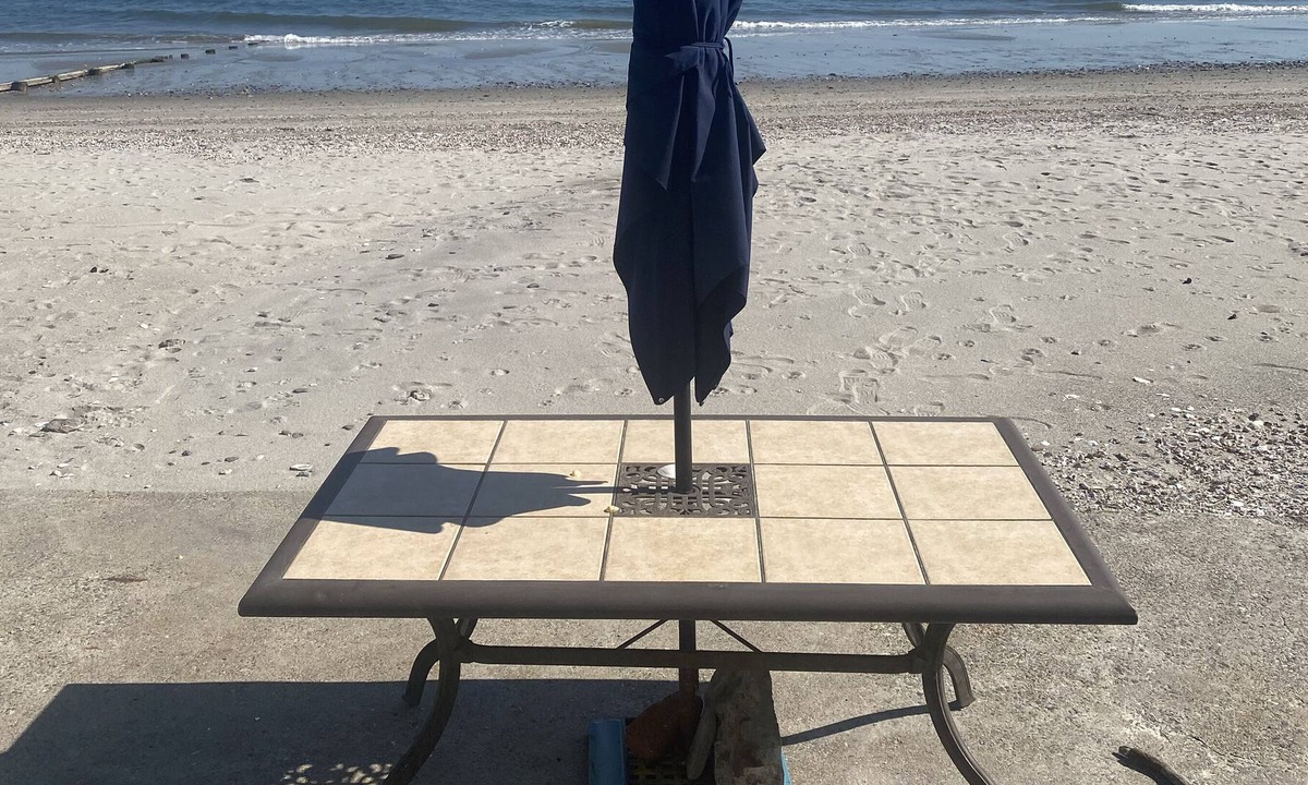 Devon House | DIRECT OCEAN FRONT HOME