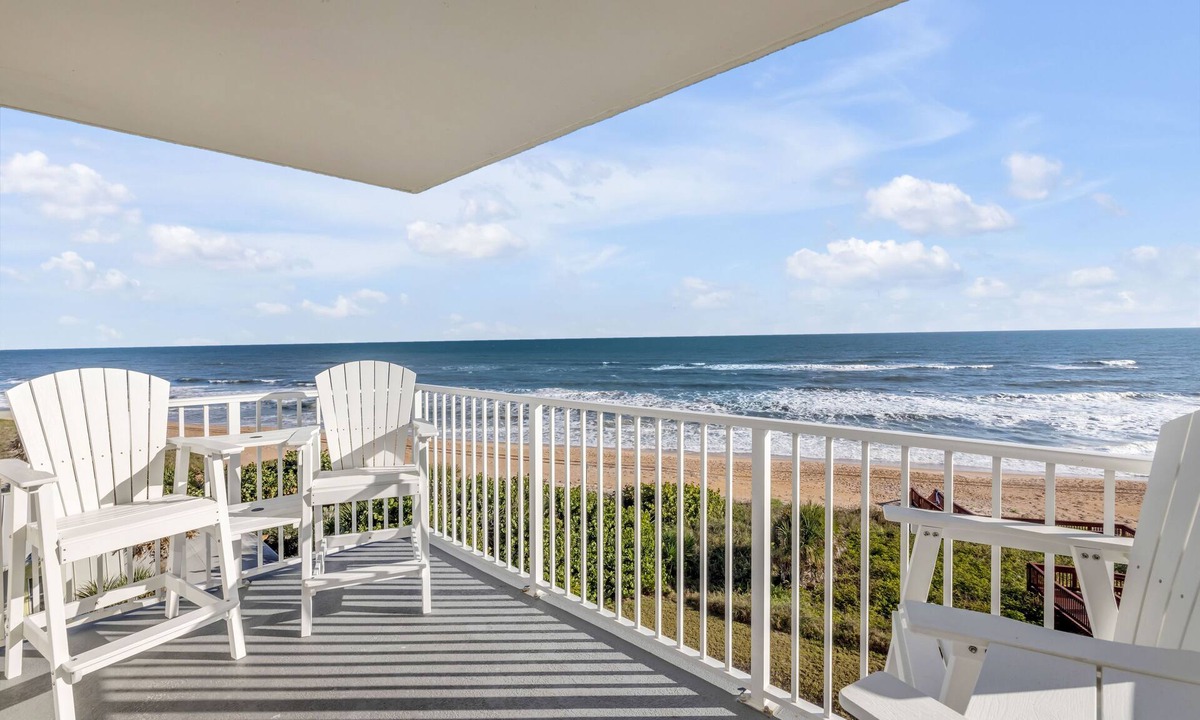 Seawinds Condo Condo | Direct oceanfront Ormond Beach 2/2 with private balcony, heated pool and garage