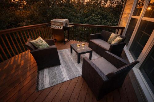 Charlotte House | Disconnect at this Cottage with Great Surroundings in Charlotte, North Carolina