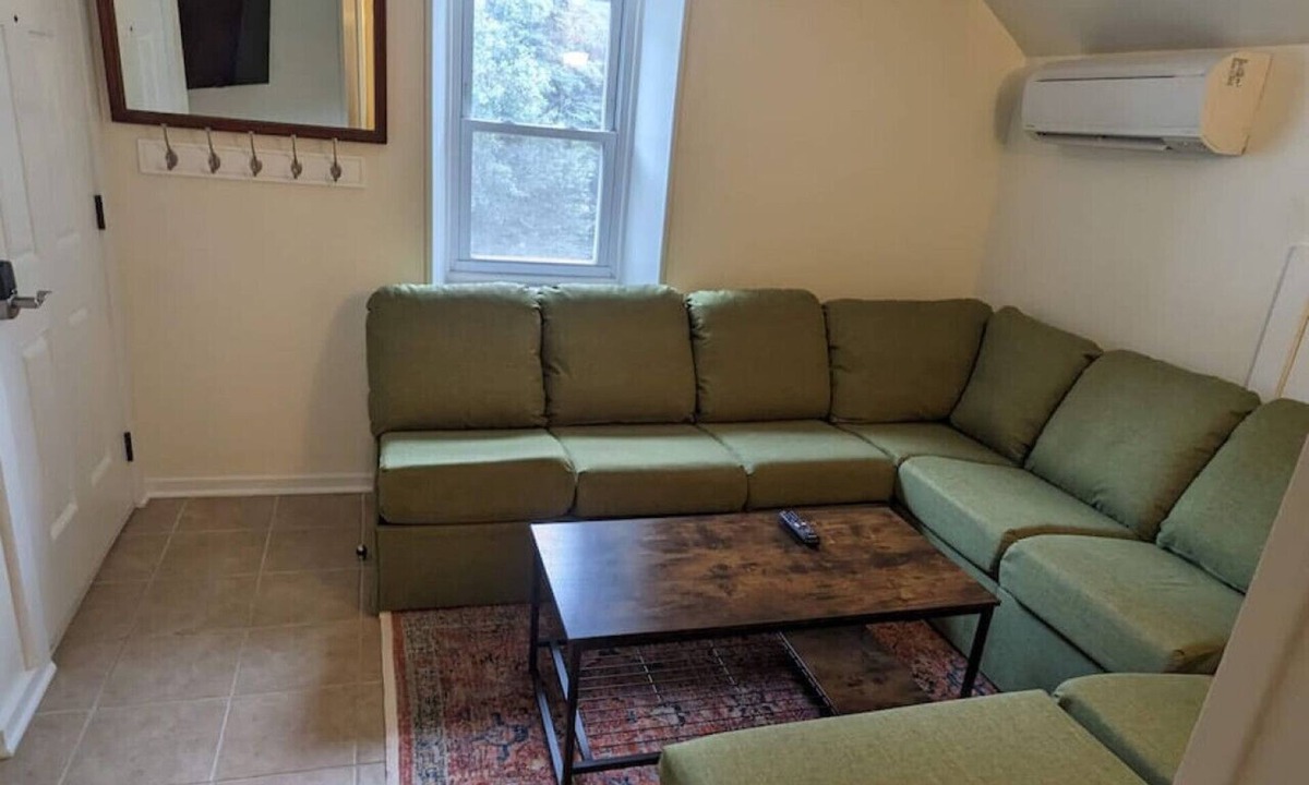 Perryville Apartment | Discounted Stays | 2BR | Dog-Friendly | King | A/C