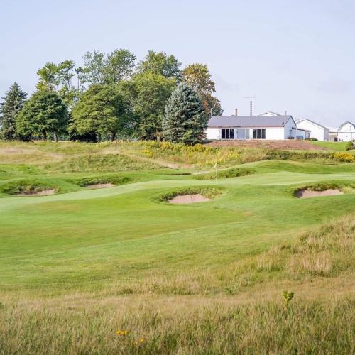Malahide Apartment | Discover an exclusive private golf estate
