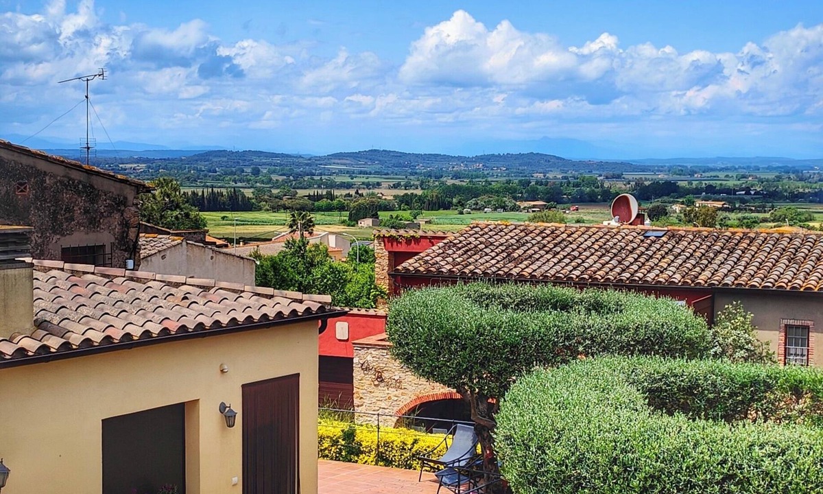 Pals House | Discover CAN SAIS, your ideal refuge in Pals.