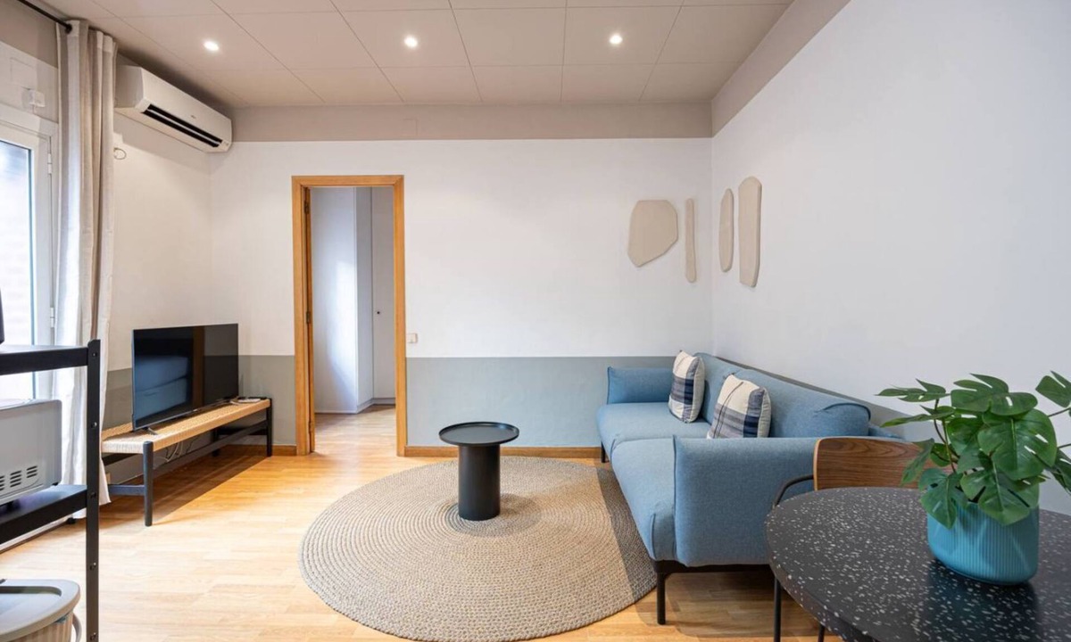 Barceloneta Apartment | Discover the charm of Barceloneta in our cozy one-bedroom apartment, perfect for monthly stays. Ideal for professionals and couples, this space combines comfort and functionality with the unique appeal of being just steps away from the beach.