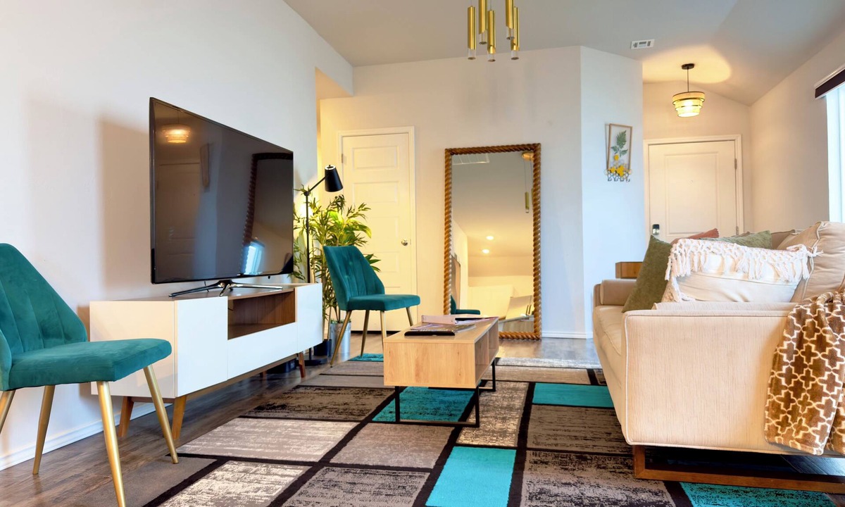 Yukon House | Discover this stylish 3-bedroom home, perfect for a comfortable stay.