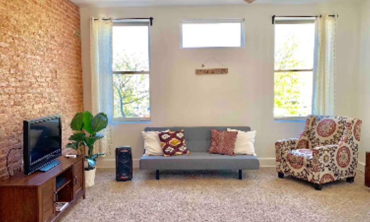 Downtown Baltimore House | DISINFECTED & Fast Wifi! Perfect for Remote Work!