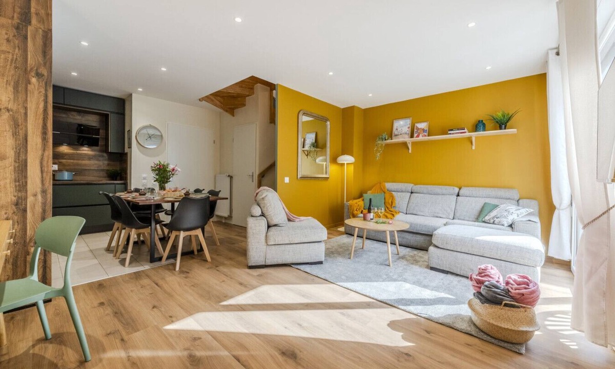 Bussy-Saint-Georges House | Disney 15min ! 2 terrasses, 2 pkg, 2 salles de bain