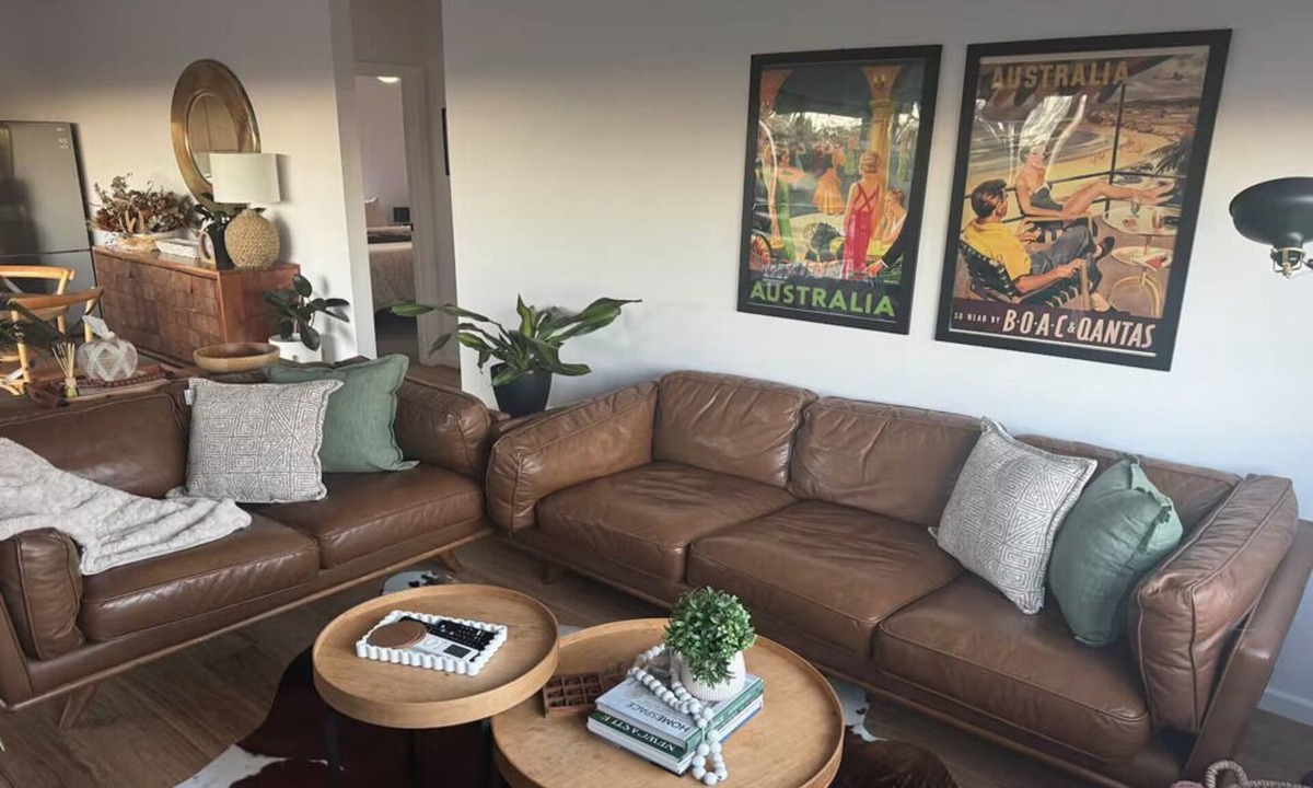 Charlestown House | Distant Ocean View Charlestown FREE breakfast