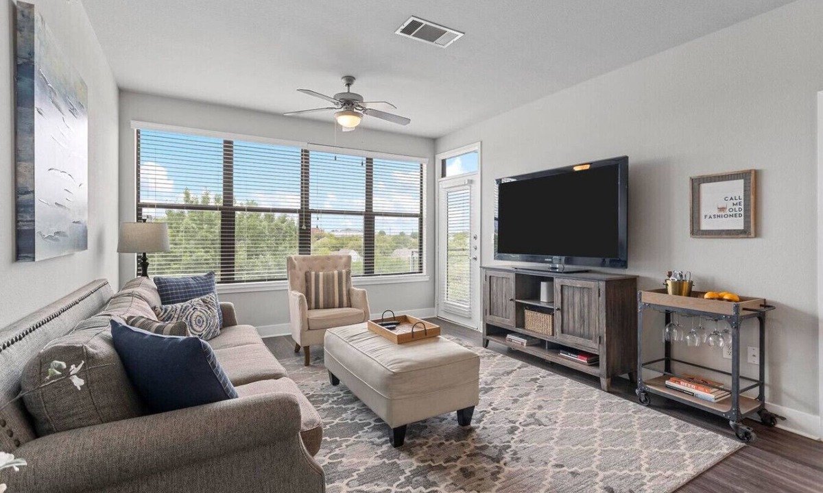 Downtown Fort Worth Condo | Dive into downtown, steps away!