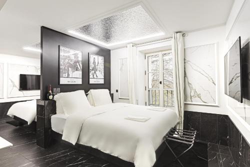 Carrieres-sur-Seine Apartment | Divine Couture - Suite Rive Gauche
