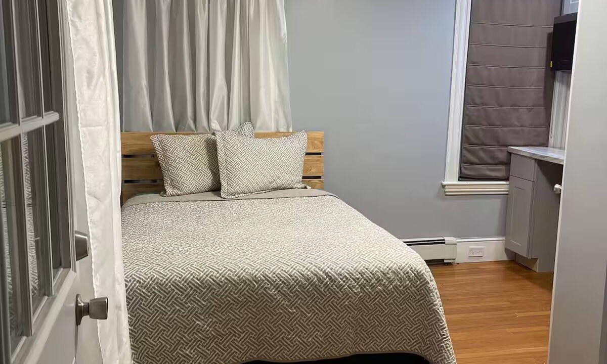West Roxbury Apartment | Divine Studio suburb of Boston