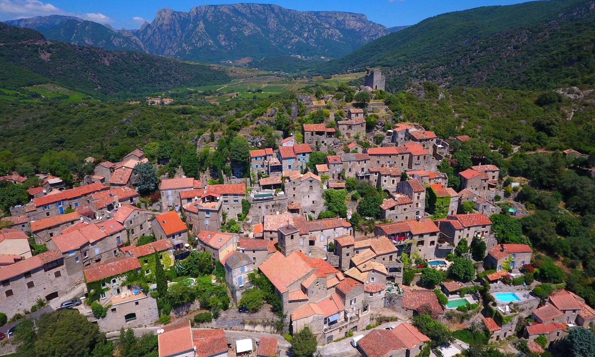 Vieussan House | Divine view