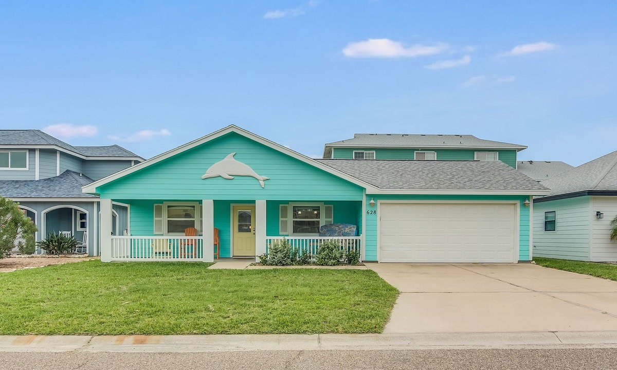 Safe Harbor House | Diving Dolphin | Pet Friendly + Private Pool
