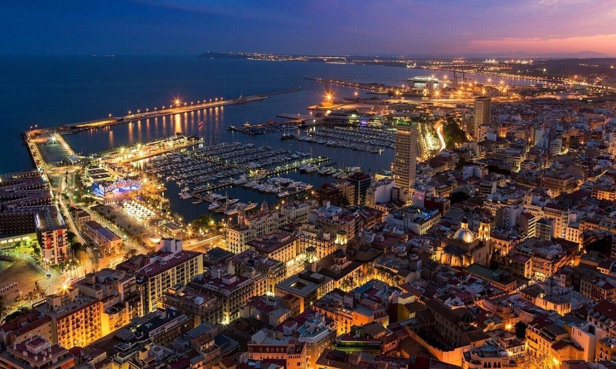 Barri Vell - Santa Creu Condo | do something amazing