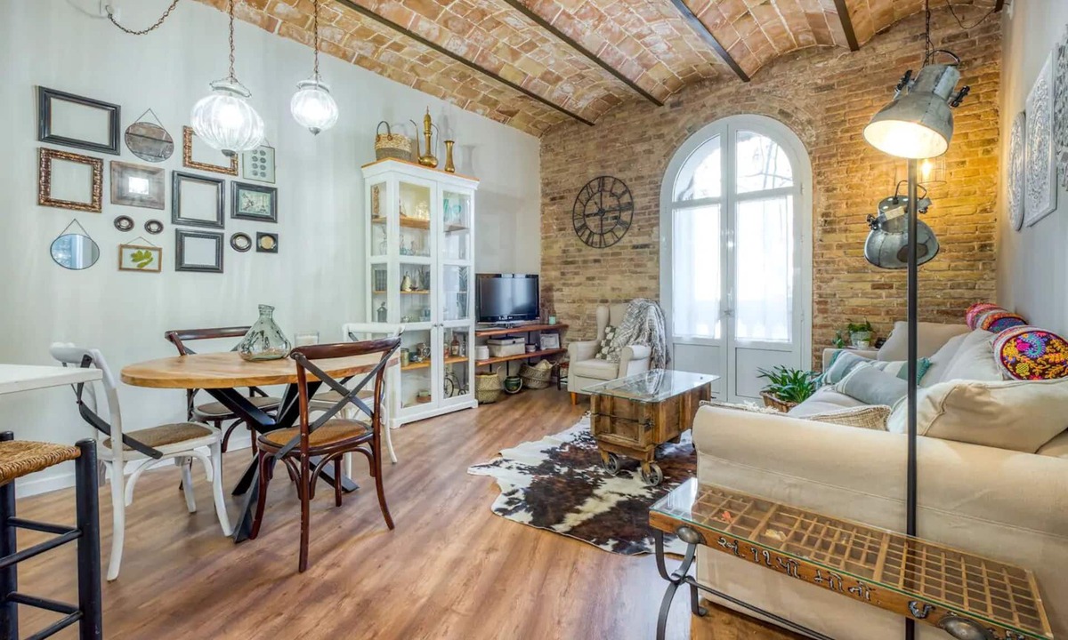 Dreta de l'Eixample Apartment | Do you want to be at home?