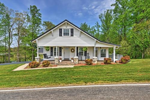 Elkin House | Dobson Farmhouse w/Wraparound Porch & Fire Pit!