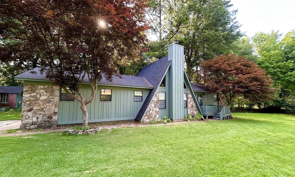 Piggott House | Doc's Cottage - A-Frame in Piggott, AR