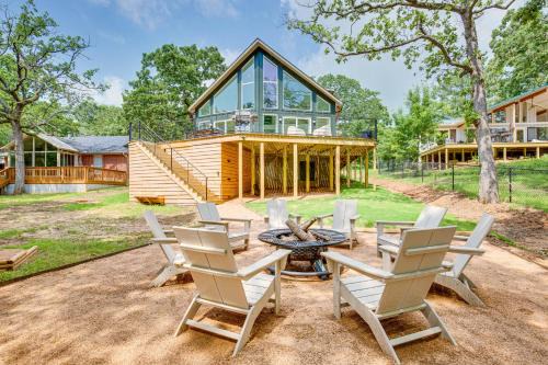 Malakoff House | Dock and Fire Pit Cedar Creek Lakefront Retreat!