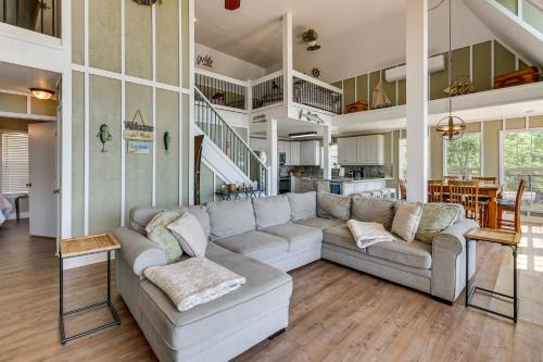 Milledgeville House | Dock and Fire Pit Stunning Lake Sinclair Home!