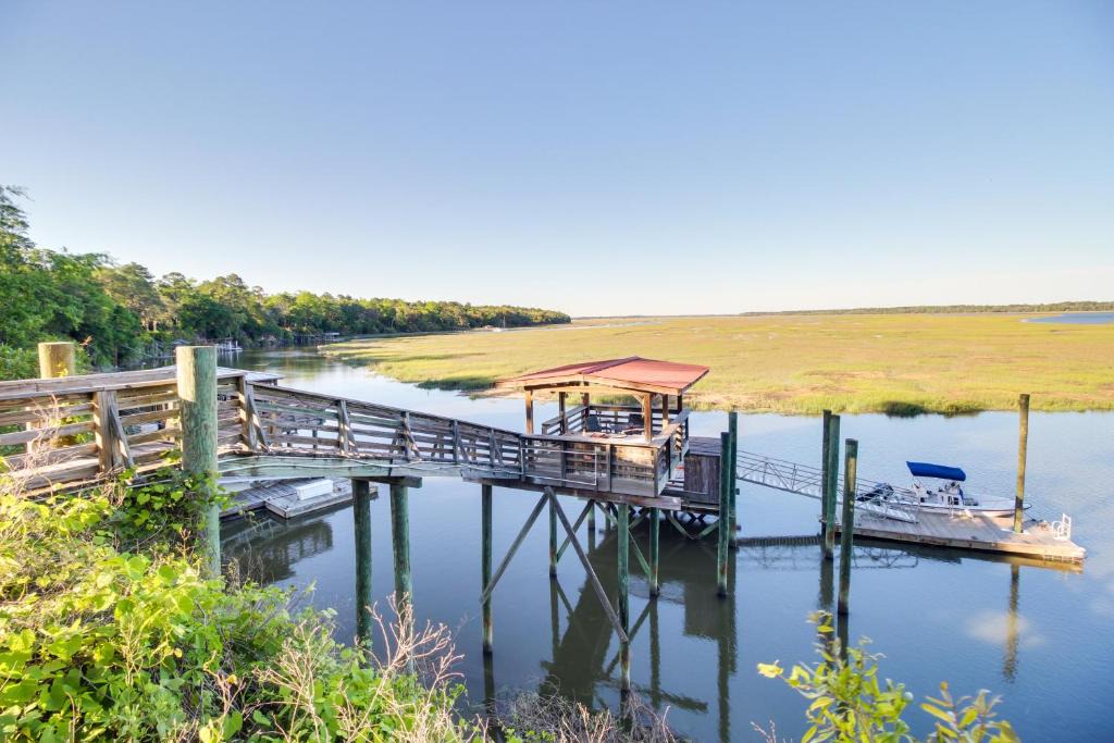 Crescent House | Dock and Views! Waterfront Baisdens Bluff Home