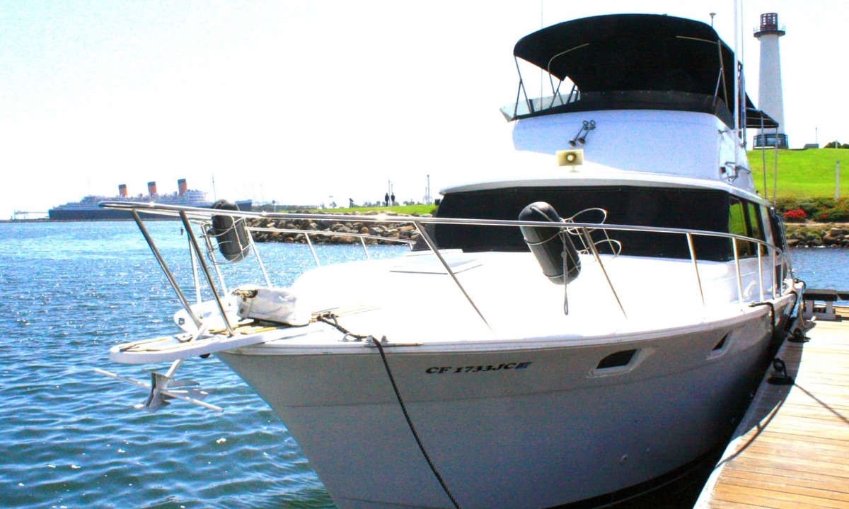 Waterfront Bed & Breakfast | Dockside Boat & Bed Long Beach