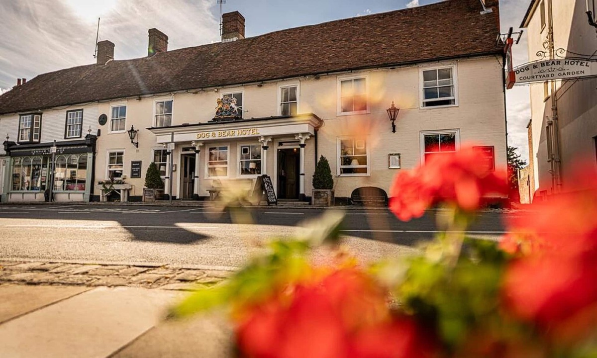 Lenham Hotel | Dog & Bear Hotel