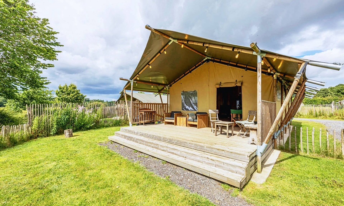 West Tanfield Cabin | Dog friendly glamping accommodation in Ripon, Yorkshire