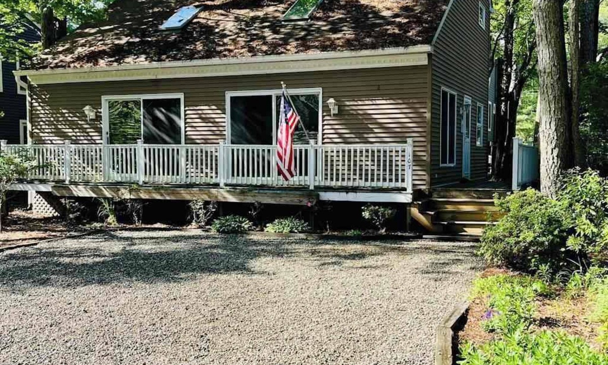 Sandpiper Pines House | Dog-friendly 3BR, close to South Bethany beach and boardwalk