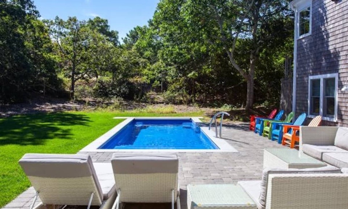 Campground Landing House | Dog Friendly 4 Bedroom with Pool, 2 Min Walk to Beach