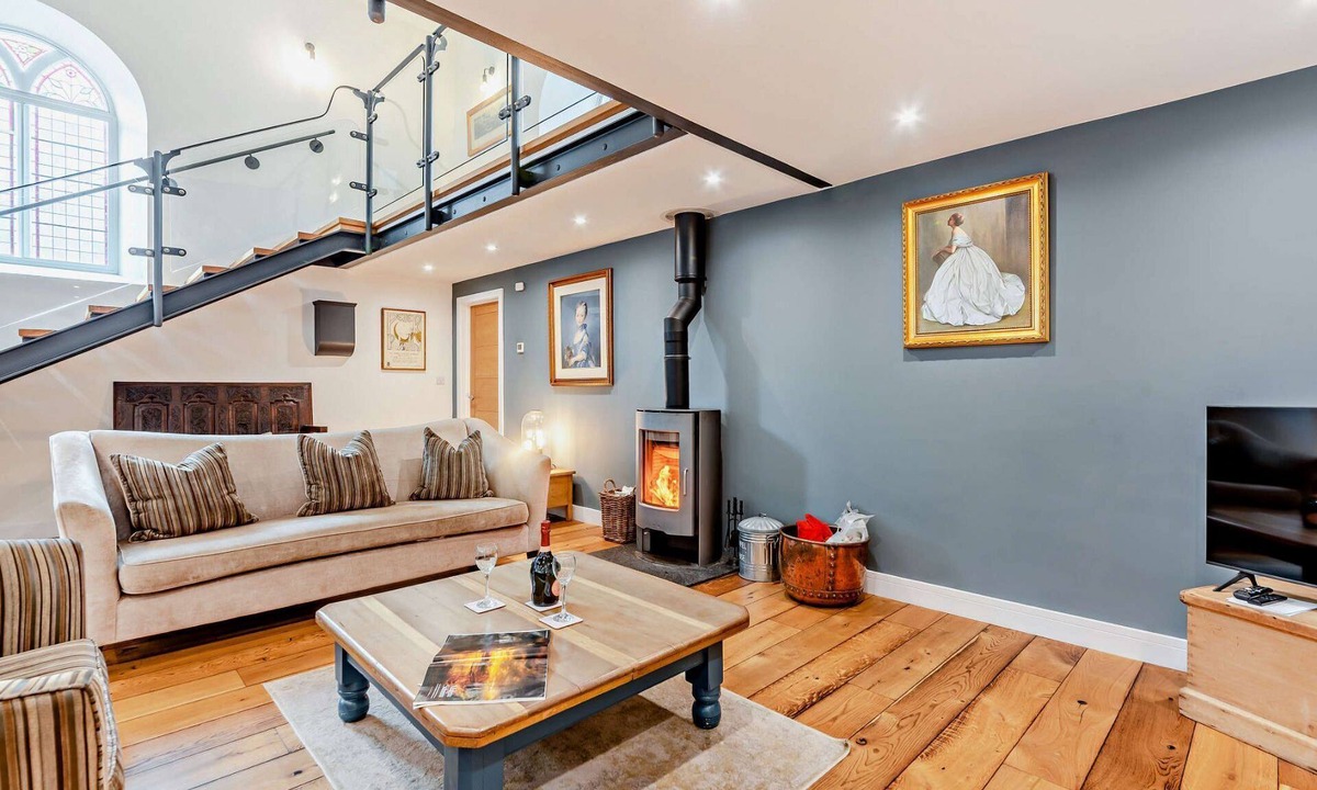 Bampton Cottage | Dog friendly converted chapel - Chapel House