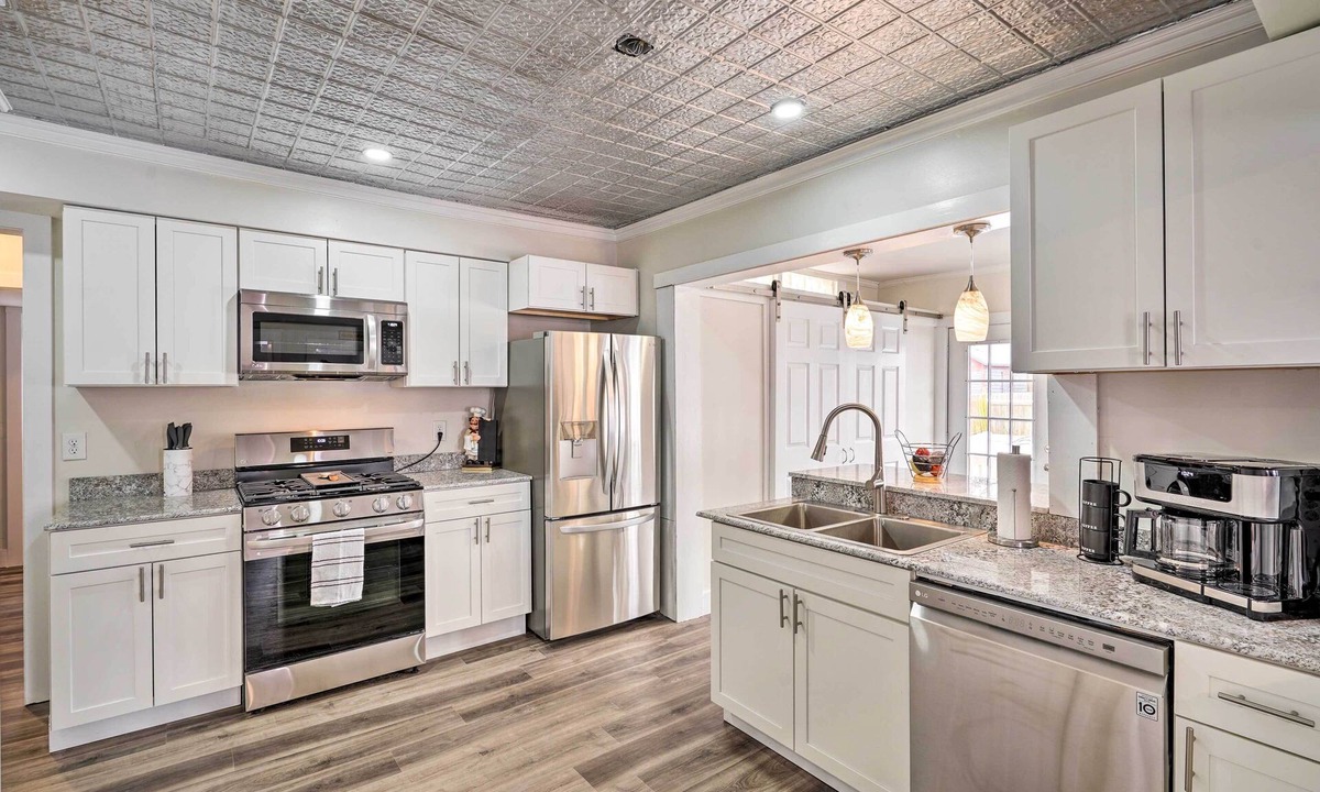 Auburn Cottage | Dog-friendly Downtown Auburn Vacation Rental!